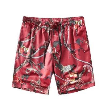 Европейската и американската мъжки дрехи, лятото на 2022, нови тесни плажни панталони с принтом на Червен кон, Модерни ежедневни панталони Five minutes of pants